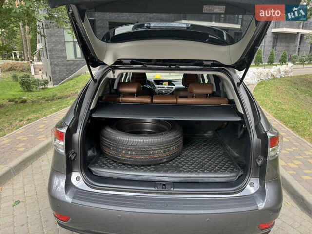 Лексус РХ 2013 в Киеве на Automoto.ua Серый Лексус РХ, объемом двигателя 3.5 л и пробегом 182 тыс. км за 23400 $, фото 52 на Automoto.ua