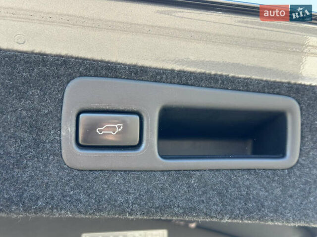 Серый Лексус РХ, объемом двигателя 3.46 л и пробегом 145 тыс. км за 28000 $, фото 14 на Automoto.ua