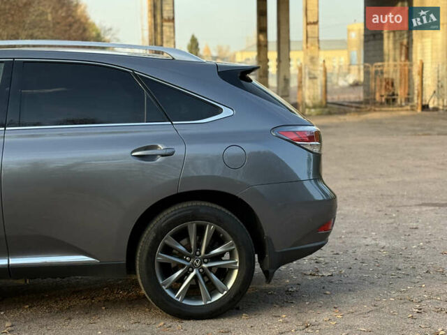 Серый Лексус РХ, объемом двигателя 3.5 л и пробегом 227 тыс. км за 21999 $, фото 3 на Automoto.ua