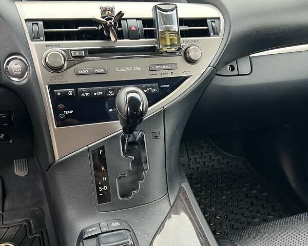 Серый Лексус РХ, объемом двигателя 3.46 л и пробегом 203 тыс. км за 18800 $, фото 11 на Automoto.ua