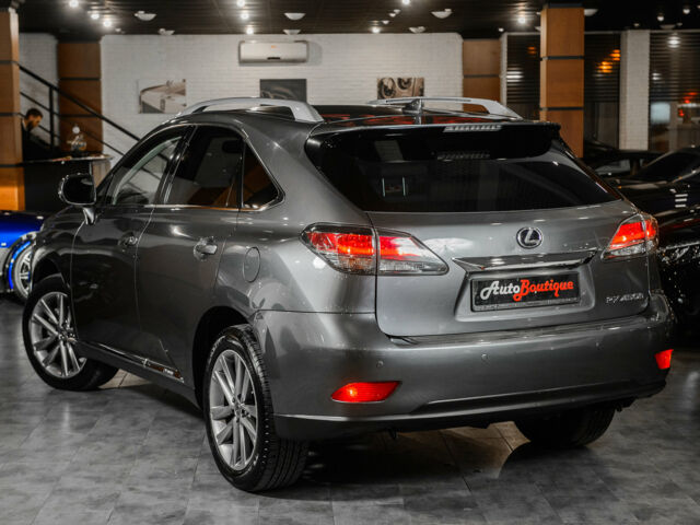 Сірий Лексус РХ, об'ємом двигуна 35 л та пробігом 80 тис. км за 31000 $, фото 4 на Automoto.ua