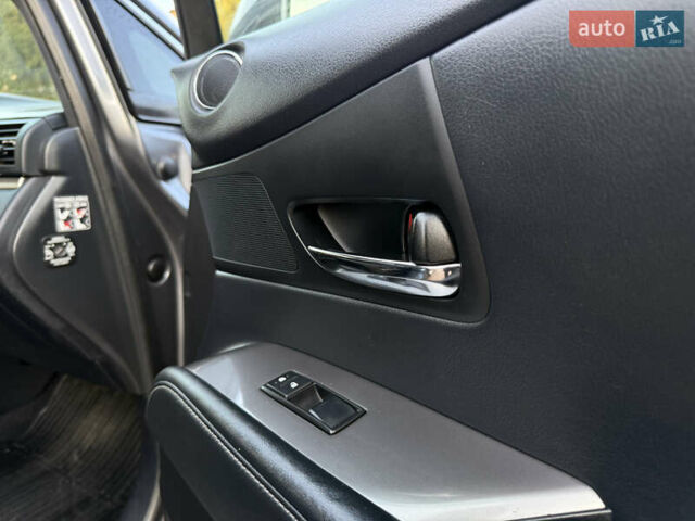 Серый Лексус РХ, объемом двигателя 3.5 л и пробегом 227 тыс. км за 21999 $, фото 32 на Automoto.ua