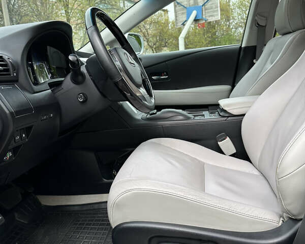 Серый Лексус РХ, объемом двигателя 3.5 л и пробегом 103 тыс. км за 25800 $, фото 7 на Automoto.ua