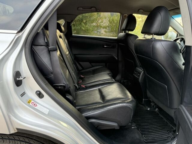 Лексус РХ 2014 в Изюме на Automoto.ua Серый Лексус РХ, объемом двигателя 3.5 л и пробегом 280 тыс. км за 16999 $, фото 19 на Automoto.ua