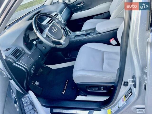 Серый Лексус РХ, объемом двигателя 3.46 л и пробегом 114 тыс. км за 17900 $, фото 4 на Automoto.ua