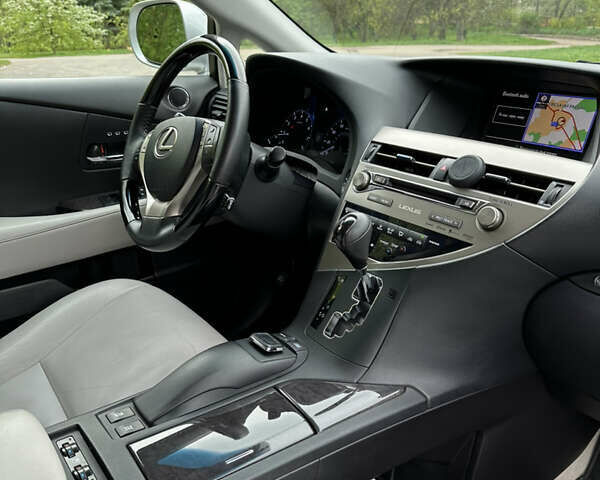 Серый Лексус РХ, объемом двигателя 3.5 л и пробегом 103 тыс. км за 25800 $, фото 18 на Automoto.ua