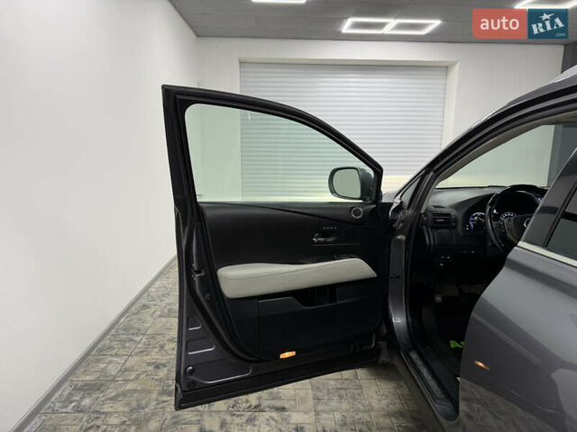 Серый Лексус РХ, объемом двигателя 3.46 л и пробегом 159 тыс. км за 21999 $, фото 16 на Automoto.ua