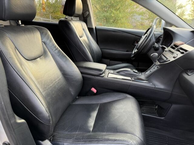 Лексус РХ 2014 в Изюме на Automoto.ua Серый Лексус РХ, объемом двигателя 3.5 л и пробегом 280 тыс. км за 16999 $, фото 18 на Automoto.ua