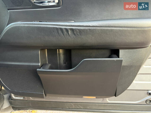 Серый Лексус РХ, объемом двигателя 3.5 л и пробегом 227 тыс. км за 21999 $, фото 27 на Automoto.ua