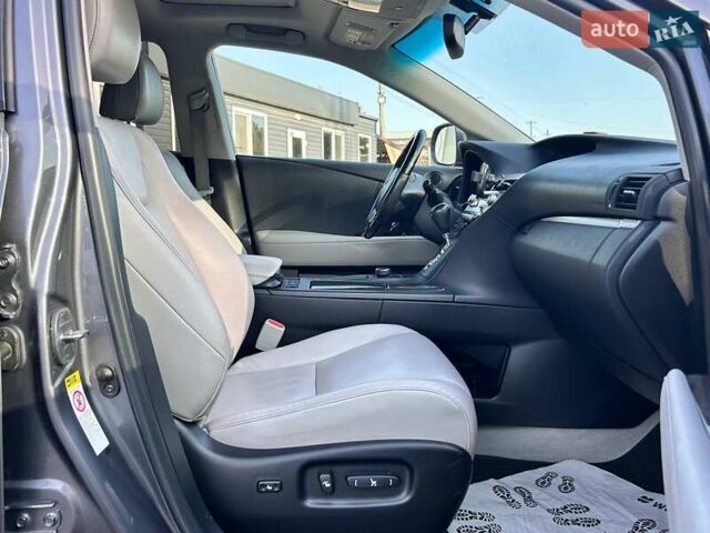 Лексус РХ 2014 в Одессе на Automoto.ua Серый Лексус РХ, объемом двигателя 3.46 л и пробегом 260 тыс. км за 18800 $, фото 37 на Automoto.ua