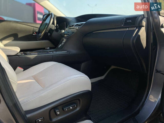 Серый Лексус РХ, объемом двигателя 3.46 л и пробегом 193 тыс. км за 20999 $, фото 9 на Automoto.ua