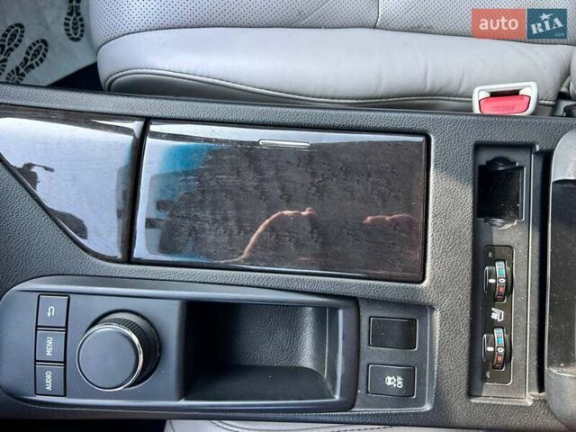 Лексус РХ 2014 в Одессе на Automoto.ua Серый Лексус РХ, объемом двигателя 3.46 л и пробегом 260 тыс. км за 18800 $, фото 25 на Automoto.ua