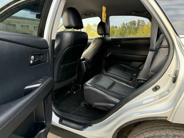 Лексус РХ 2014 в Изюме на Automoto.ua Серый Лексус РХ, объемом двигателя 3.5 л и пробегом 280 тыс. км за 16999 $, фото 13 на Automoto.ua