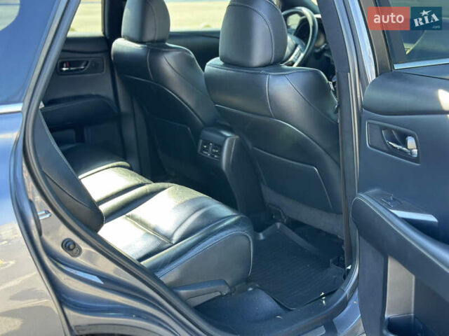 Серый Лексус РХ, объемом двигателя 3.46 л и пробегом 145 тыс. км за 28000 $, фото 24 на Automoto.ua