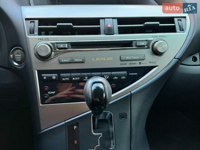 Серый Лексус РХ, объемом двигателя 3.46 л и пробегом 150 тыс. км за 19500 $, фото 14 на Automoto.ua