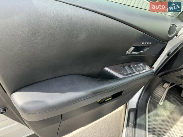 Сірий Лексус РХ, об'ємом двигуна 3.46 л та пробігом 130 тис. км за 18000 $, фото 15 на Automoto.ua