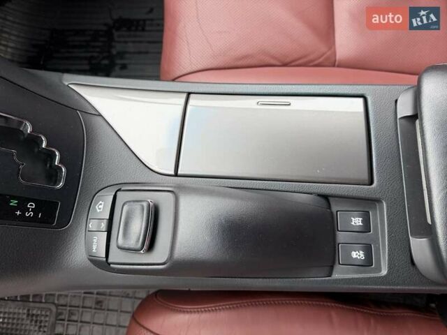 Серый Лексус РХ, объемом двигателя 3.46 л и пробегом 135 тыс. км за 23700 $, фото 79 на Automoto.ua