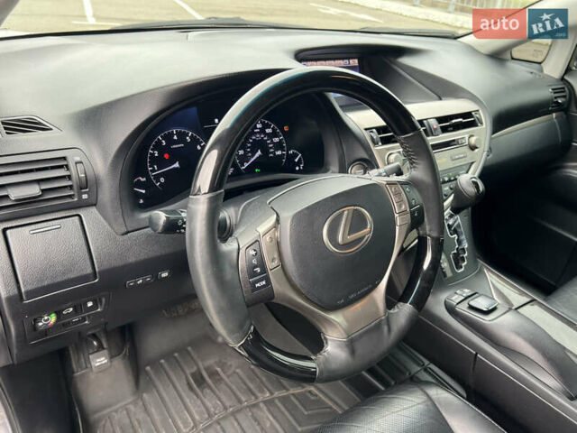 Серый Лексус РХ, объемом двигателя 3.46 л и пробегом 187 тыс. км за 19700 $, фото 15 на Automoto.ua