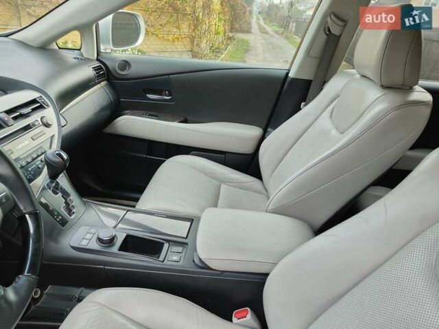 Серый Лексус РХ, объемом двигателя 3.46 л и пробегом 109 тыс. км за 24700 $, фото 30 на Automoto.ua