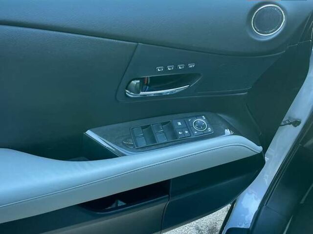 Серый Лексус РХ, объемом двигателя 3.46 л и пробегом 114 тыс. км за 17900 $, фото 10 на Automoto.ua