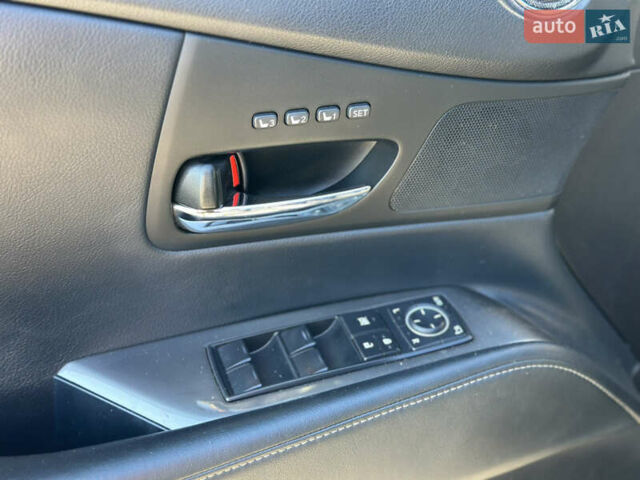 Серый Лексус РХ, объемом двигателя 3.46 л и пробегом 145 тыс. км за 28000 $, фото 23 на Automoto.ua