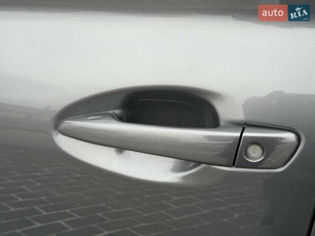 Серый Лексус РХ, объемом двигателя 3.46 л и пробегом 135 тыс. км за 23700 $, фото 31 на Automoto.ua