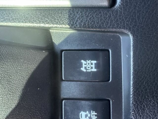 Серый Лексус РХ, объемом двигателя 3.5 л и пробегом 136 тыс. км за 25500 $, фото 20 на Automoto.ua