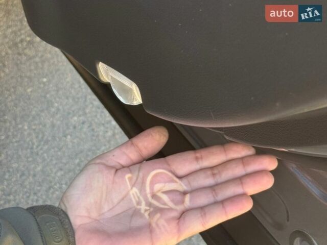 Серый Лексус РХ, объемом двигателя 3.46 л и пробегом 136 тыс. км за 25500 $, фото 25 на Automoto.ua