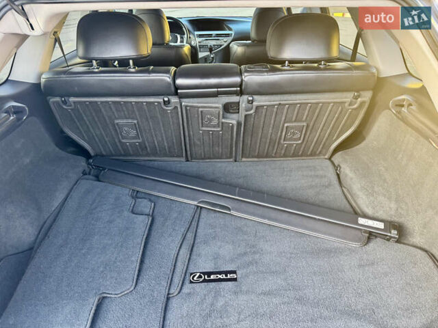Серый Лексус РХ, объемом двигателя 3.5 л и пробегом 204 тыс. км за 20500 $, фото 17 на Automoto.ua