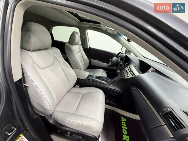 Серый Лексус РХ, объемом двигателя 3.46 л и пробегом 159 тыс. км за 21999 $, фото 12 на Automoto.ua