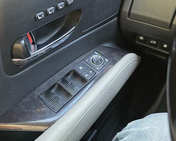 Серый Лексус РХ, объемом двигателя 3.46 л и пробегом 205 тыс. км за 29500 $, фото 13 на Automoto.ua