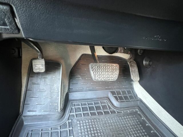 Серый Лексус РХ, объемом двигателя 3.5 л и пробегом 120 тыс. км за 23499 $, фото 17 на Automoto.ua