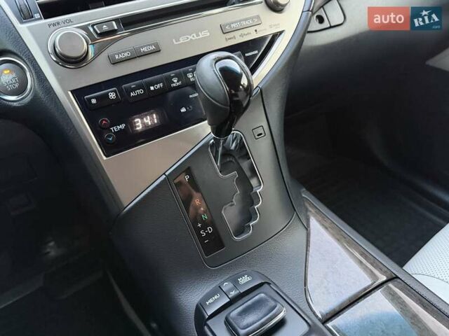 Серый Лексус РХ, объемом двигателя 3.5 л и пробегом 156 тыс. км за 19500 $, фото 25 на Automoto.ua