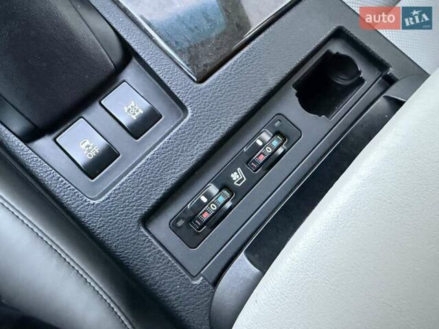 Серый Лексус РХ, объемом двигателя 3.5 л и пробегом 156 тыс. км за 19500 $, фото 26 на Automoto.ua