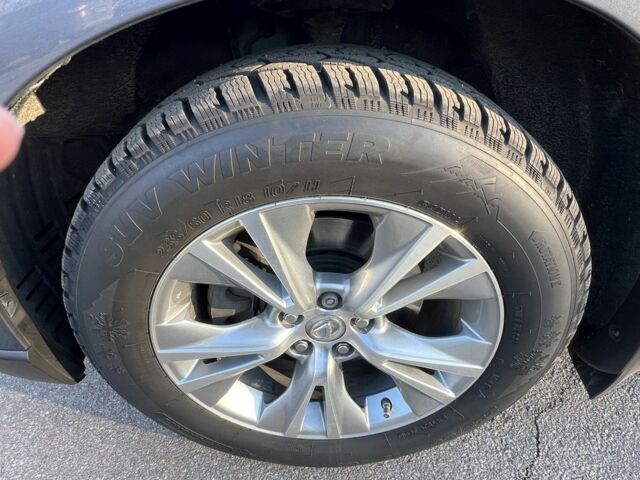 Серый Лексус РХ, объемом двигателя 3.5 л и пробегом 120 тыс. км за 23499 $, фото 9 на Automoto.ua