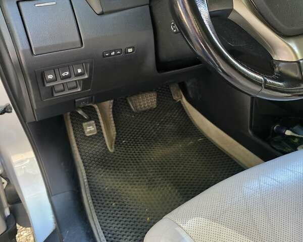 Серый Лексус РХ, объемом двигателя 3.46 л и пробегом 205 тыс. км за 29500 $, фото 8 на Automoto.ua