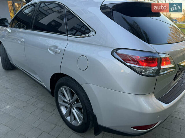 Лексус РХ 2015 в Новояворовск на Automoto.ua Серый Лексус РХ, объемом двигателя 3.5 л и пробегом 170 тыс. км за 20999 $, фото 20 на Automoto.ua