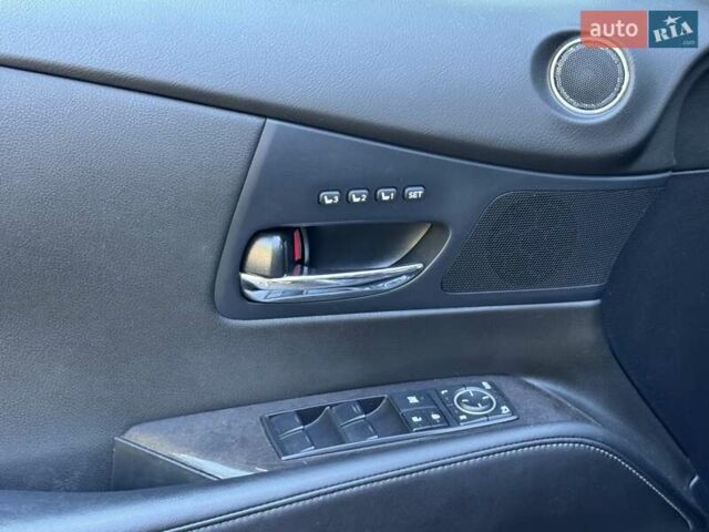 Сірий Лексус РХ, об'ємом двигуна 3.46 л та пробігом 152 тис. км за 21500 $, фото 10 на Automoto.ua