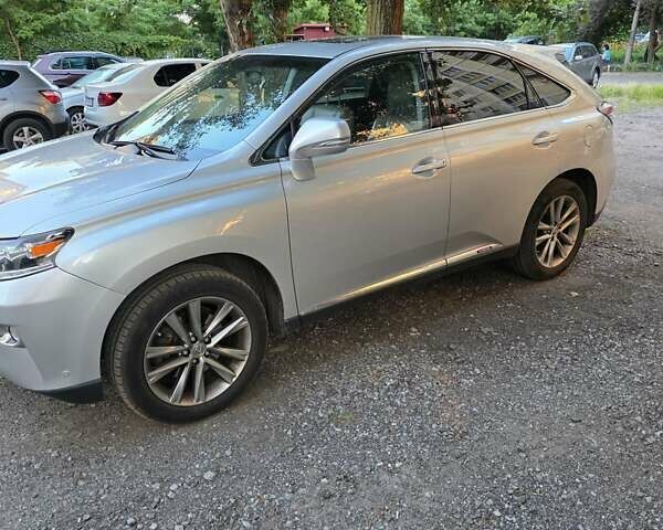 Серый Лексус РХ, объемом двигателя 3.46 л и пробегом 205 тыс. км за 29500 $, фото 4 на Automoto.ua