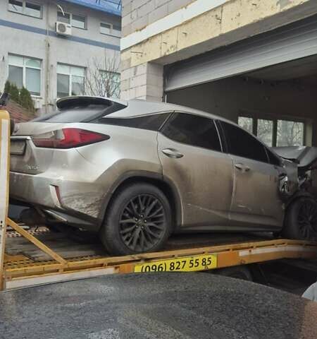 Серый Лексус РХ, объемом двигателя 0 л и пробегом 190 тыс. км за 14000 $, фото 3 на Automoto.ua