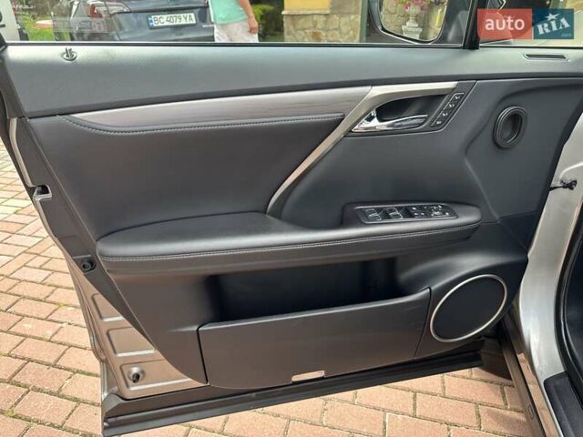 Серый Лексус РХ, объемом двигателя 2 л и пробегом 229 тыс. км за 29900 $, фото 26 на Automoto.ua