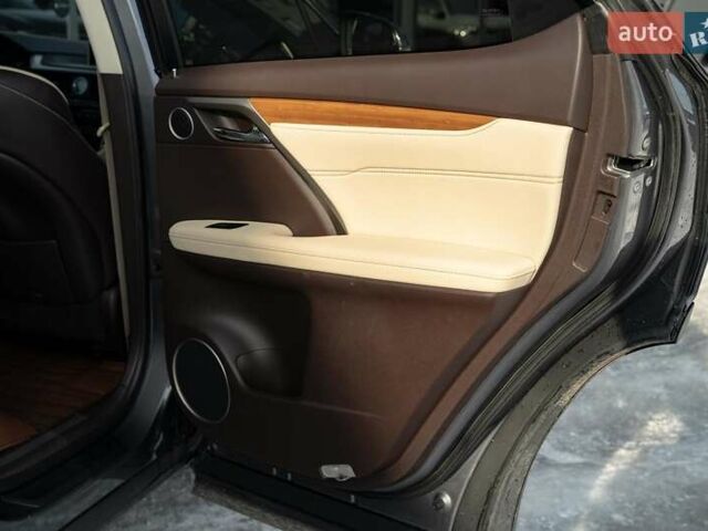 Сірий Лексус РХ, об'ємом двигуна 3.46 л та пробігом 171 тис. км за 31900 $, фото 45 на Automoto.ua