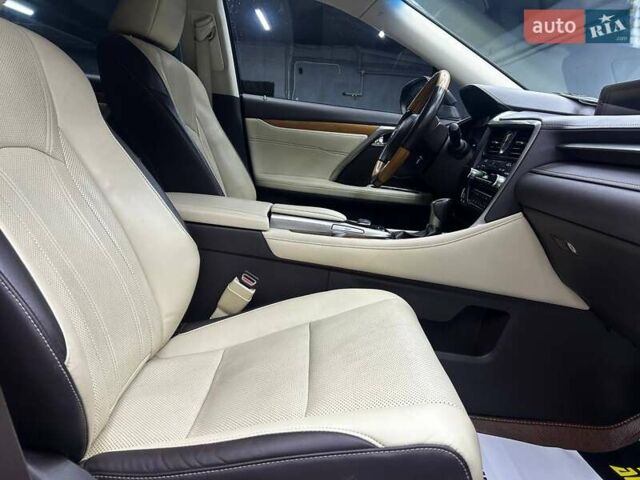 Серый Лексус РХ, объемом двигателя 3.5 л и пробегом 170 тыс. км за 30000 $, фото 13 на Automoto.ua