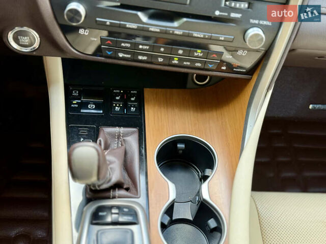 Сірий Лексус РХ, об'ємом двигуна 3.46 л та пробігом 164 тис. км за 29500 $, фото 4 на Automoto.ua