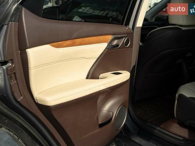 Сірий Лексус РХ, об'ємом двигуна 3.46 л та пробігом 171 тис. км за 31900 $, фото 44 на Automoto.ua