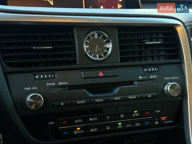 Сірий Лексус РХ, об'ємом двигуна 3.46 л та пробігом 192 тис. км за 28800 $, фото 28 на Automoto.ua