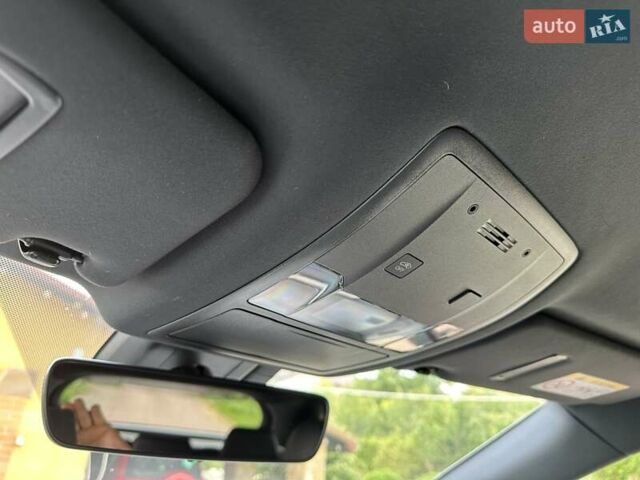 Серый Лексус РХ, объемом двигателя 2 л и пробегом 229 тыс. км за 29900 $, фото 7 на Automoto.ua