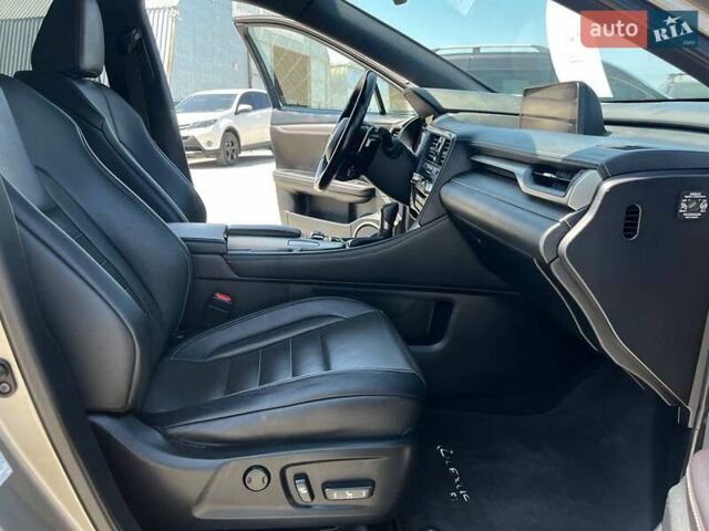 Сірий Лексус РХ, об'ємом двигуна 2 л та пробігом 240 тис. км за 27300 $, фото 39 на Automoto.ua