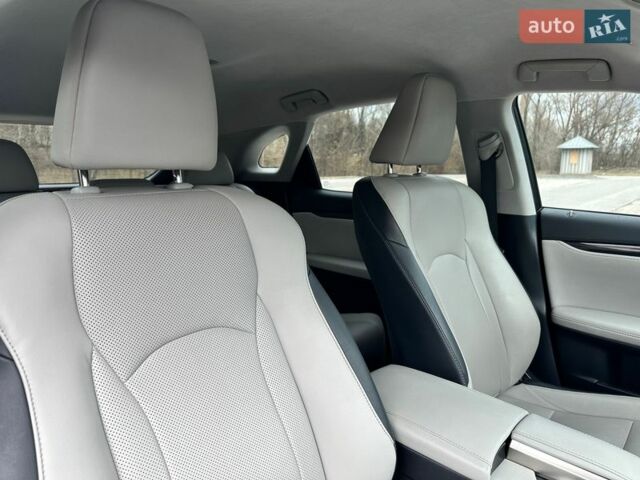 Серый Лексус РХ, объемом двигателя 3.46 л и пробегом 128 тыс. км за 27900 $, фото 17 на Automoto.ua