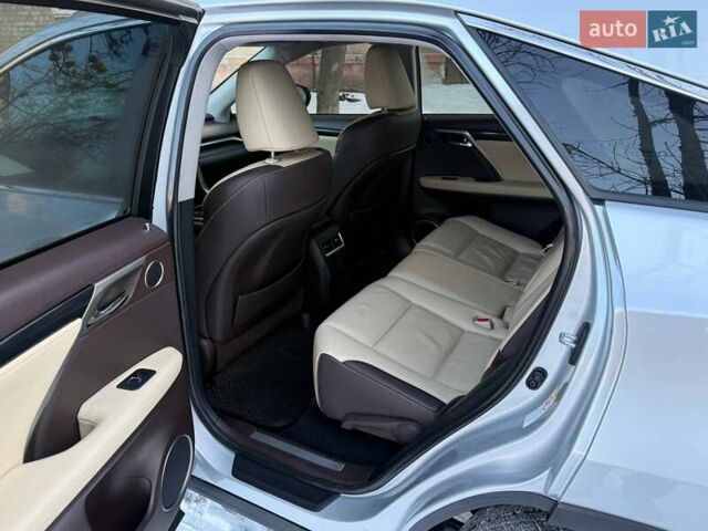 Сірий Лексус РХ, об'ємом двигуна 3.5 л та пробігом 193 тис. км за 24999 $, фото 31 на Automoto.ua